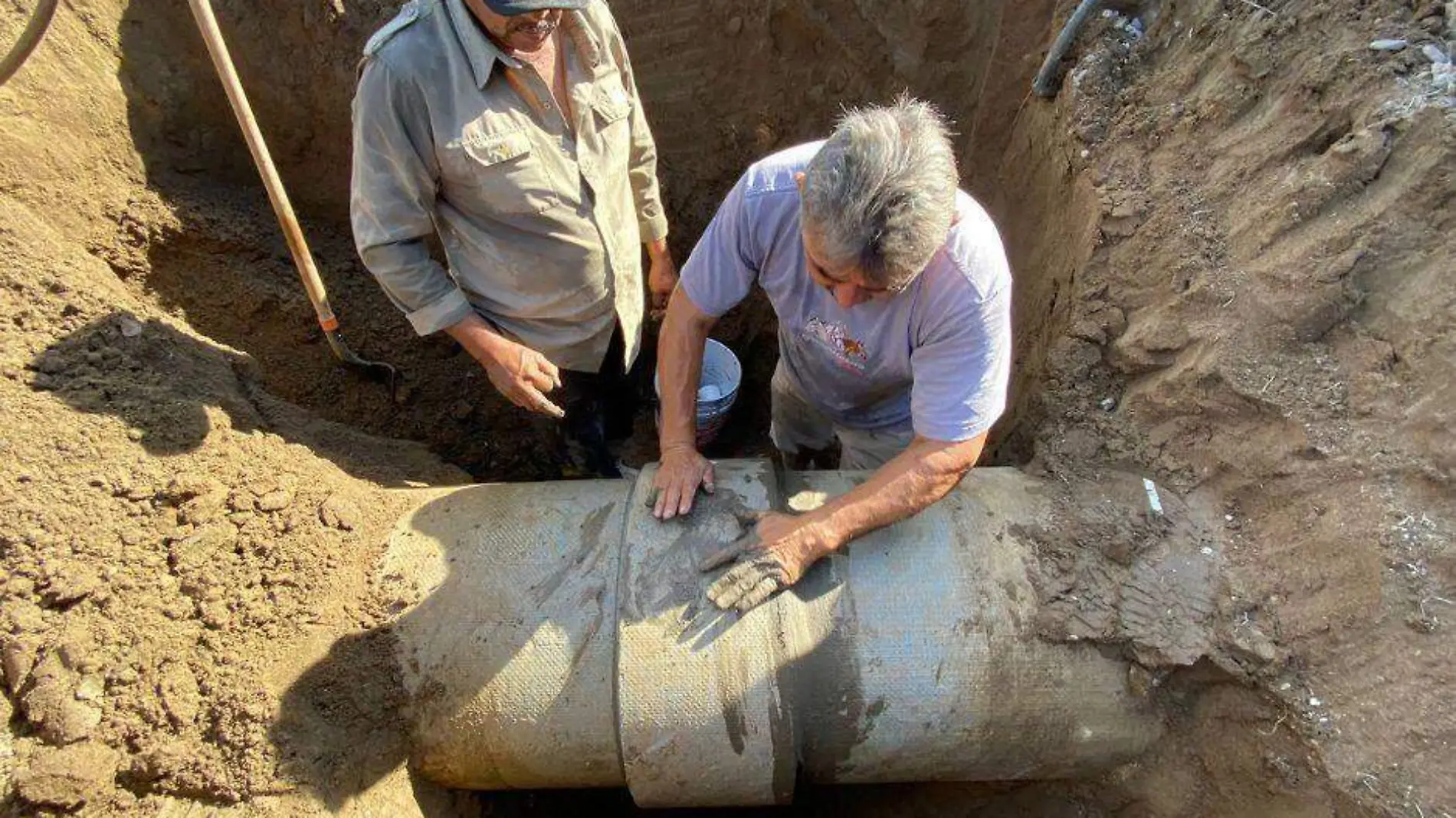 reaparacion fuga de agua forjadores